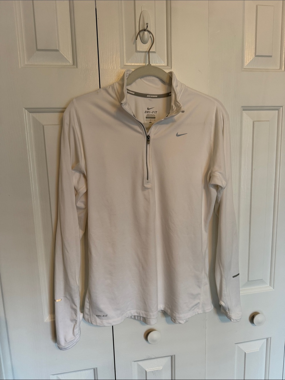 Nike White Dri-FIT 1/4 Zip Long Sleeve Pullover - Large